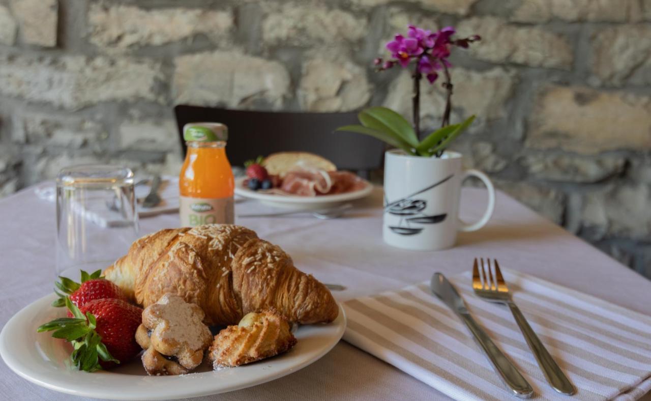 Ca Piodee Bed and Breakfast Faggeto Lario Buitenkant foto